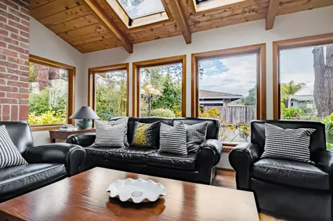 Living - 135 Seabreeze Pl, Aptos, CA 95003 photo 4 of 4