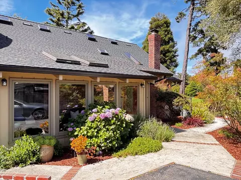 Exterior - 135 Seabreeze Pl, Aptos, CA 95003 photo 2 of 6