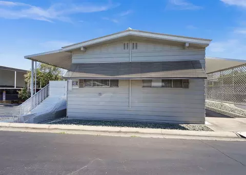 8700 W Ln 280, Stockton, CA 95210