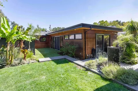 Exterior - 1137 Mercy St, Mountain View, CA 94041 photo 4 of 7