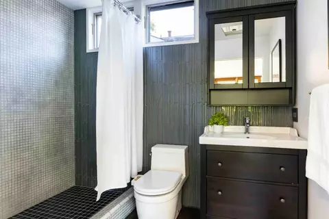 Bath - 1137 Mercy St, Mountain View, CA 94041 photo 4 of 4