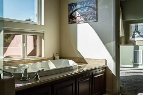 Bath - 213 Sand St, Aptos, CA 95003 photo 6 of 8