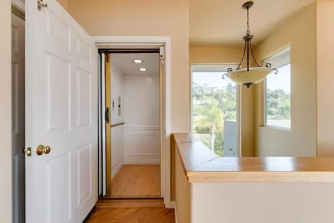 Entry Way - 213 Sand St, Aptos, CA 95003 photo 1 of 9