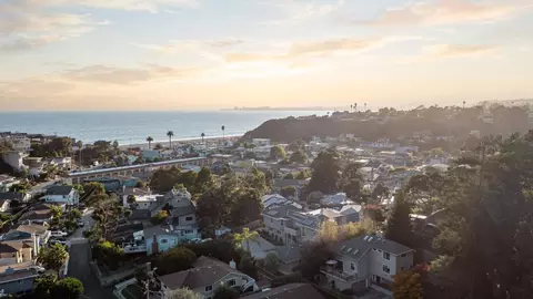 View/Area - 213 Sand St, Aptos, CA 95003 photo 8 of 12