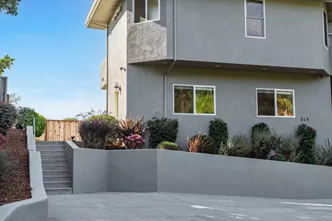 Exterior - 213 Sand St, Aptos, CA 95003 photo 12 of 19