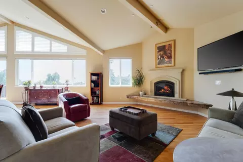 Living - 213 Sand St, Aptos, CA 95003 photo 1 of 4