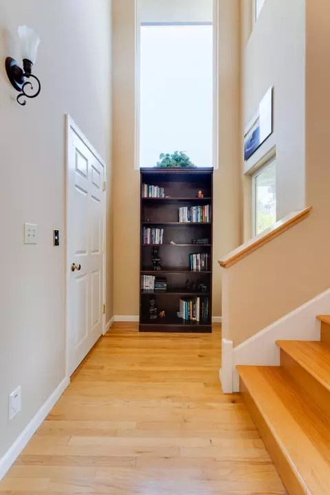 Entry Way - 213 Sand St, Aptos, CA 95003 photo 7 of 9