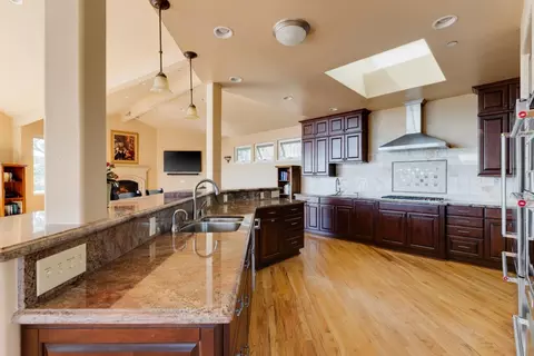 Kitchen - 213 Sand St, Aptos, CA 95003 photo 3 of 9