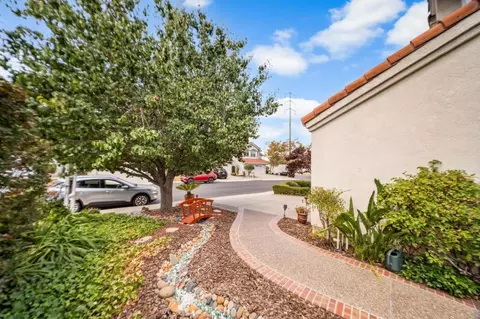 Exterior - 272 Edgewater Dr, Milpitas, CA 95035 photo 8 of 12