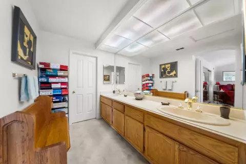 Bath - 272 Edgewater Dr, Milpitas, CA 95035 photo 3 of 7
