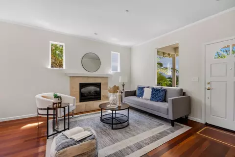 Living - 111 Izant Ct, Soquel, CA 95073 photo 4 of 7