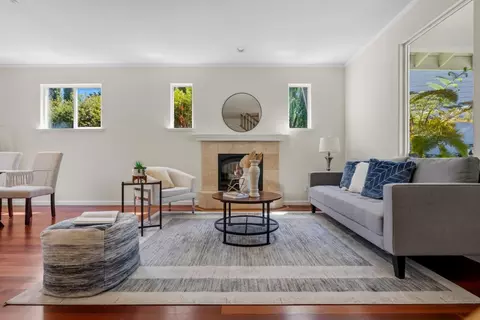 Living - 111 Izant Ct, Soquel, CA 95073 photo 2 of 7