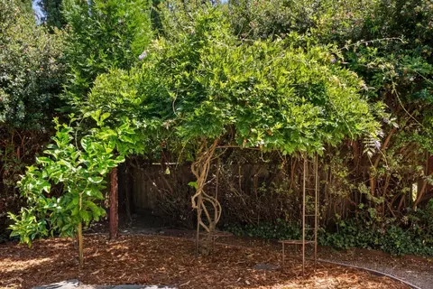 Exterior - 111 Izant Ct, Soquel, CA 95073 photo 4 of 9
