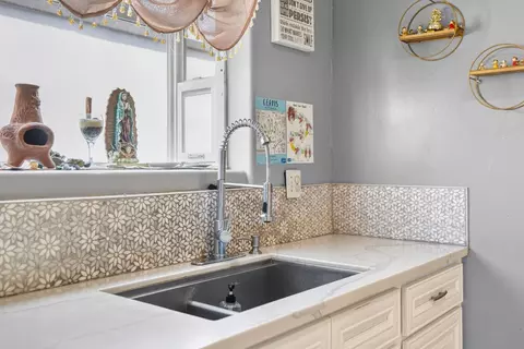 Kitchen - 12 Eastern Dr, Watsonville, CA 95076 photo 4 of 6