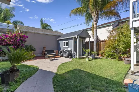 Exterior - 12 Eastern Dr, Watsonville, CA 95076 photo 3 of 8