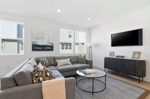 Living - 5011 Seashell Ter, San Ramon, CA 94583 photo 2 of 2