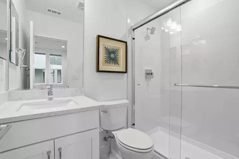 Bath - 5011 Seashell Ter, San Ramon, CA 94583 photo 1 of 2