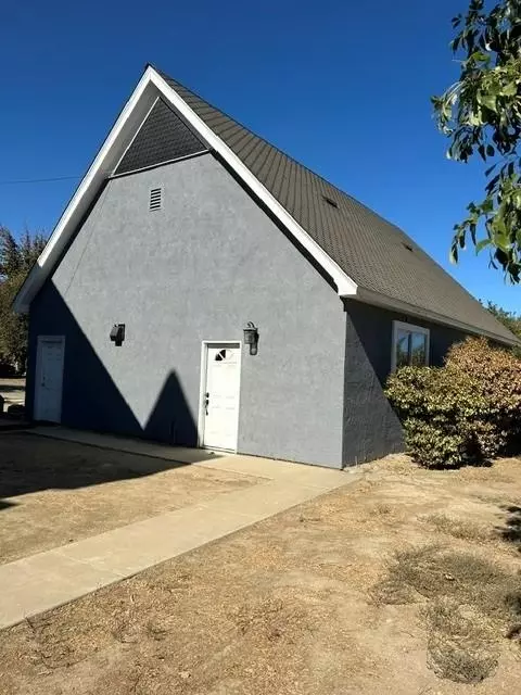 Exterior - 527 Canal School Rd, Newman, CA 95360 photo 11 of 12