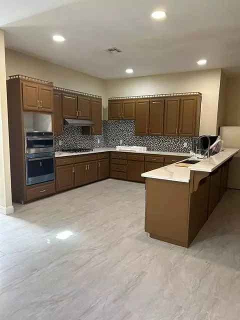 Kitchen - 527 Canal School Rd, Newman, CA 95360 photo 5 of 5