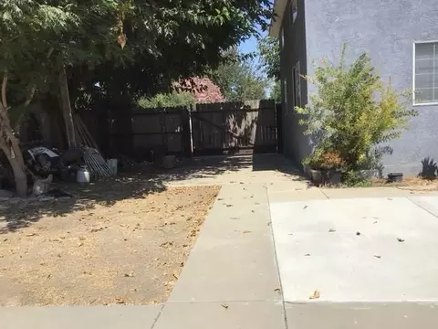 Exterior - 527 Canal School Rd, Newman, CA 95360 photo 7 of 12