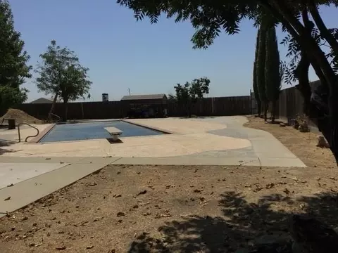 Exterior - 527 Canal School Rd, Newman, CA 95360 photo 4 of 12