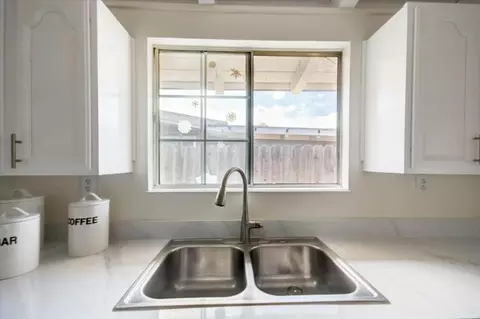 Kitchen - 27772 Biscayne Ave, Hayward, CA 94544 photo 3 of 4