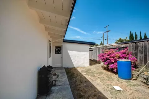 Exterior - 27772 Biscayne Ave, Hayward, CA 94544 photo 4 of 7