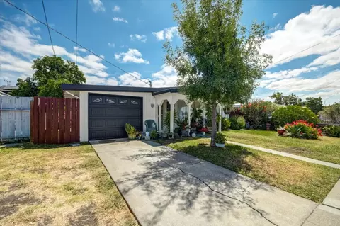 Exterior - 27772 Biscayne Ave, Hayward, CA 94544 photo 3 of 7