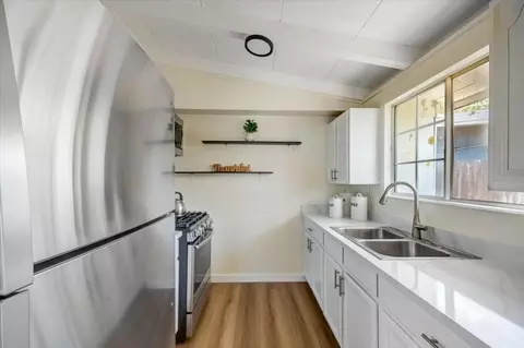 Kitchen - 27772 Biscayne Ave, Hayward, CA 94544 photo 4 of 4
