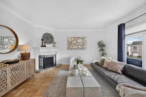 Living - 1887 29th Ave, San Francisco, CA 94122 photo 2 of 4