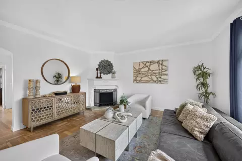 Living - 1887 29th Ave, San Francisco, CA 94122 photo 3 of 4