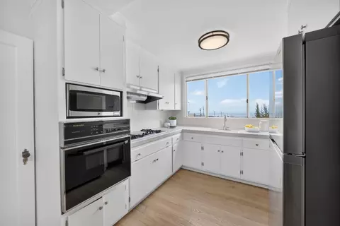 Kitchen - 1887 29th Ave, San Francisco, CA 94122 photo 4 of 5