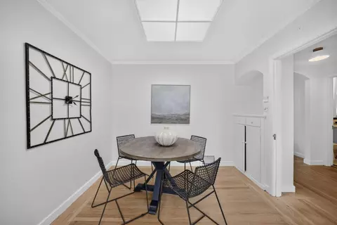 Dining - 1887 29th Ave, San Francisco, CA 94122 photo 2 of 3