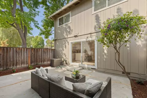 Exterior - 425 Poppy Pl, Mountain View, CA 94043 photo 2 of 7