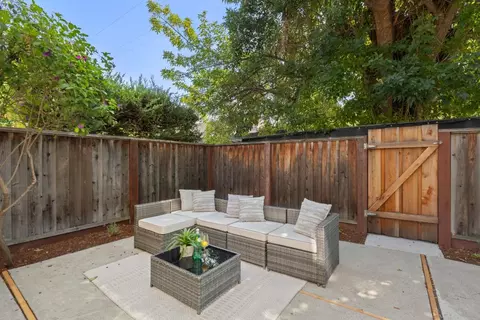 Exterior - 425 Poppy Pl, Mountain View, CA 94043 photo 3 of 7