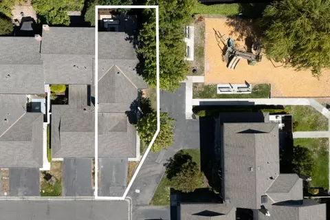 View/Area - 425 Poppy Pl, Mountain View, CA 94043 photo 2 of 4