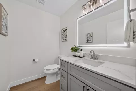 Bath - 5380 Brookside Ct, Pleasanton, CA 94588 photo 1 of 4