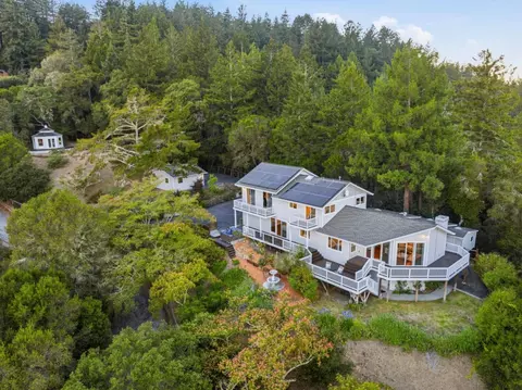 251 Starlight Ter, Santa Cruz, CA 95065