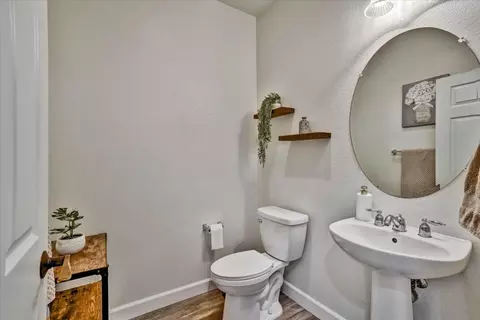 Bath - 28252 S Lindly Ln, Tracy, CA 95304 photo 1 of 3