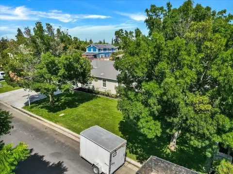 View/Area - 28252 S Lindly Ln, Tracy, CA 95304 photo 5 of 10