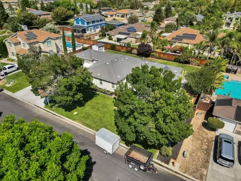 View/Area - 28252 S Lindly Ln, Tracy, CA 95304 photo 4 of 10