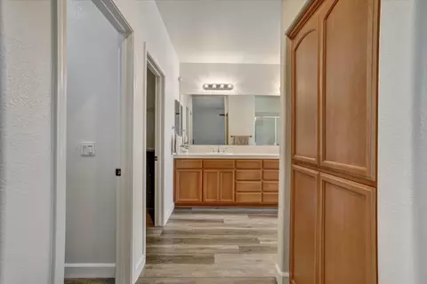 Entry Way - 28252 S Lindly Ln, Tracy, CA 95304 photo 5 of 8