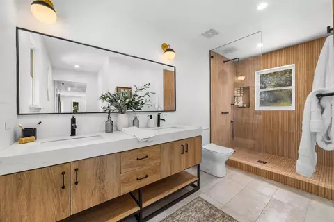 Bath - 65 Glen Haven Rdg, Soquel, CA 95073 photo 1 of 5