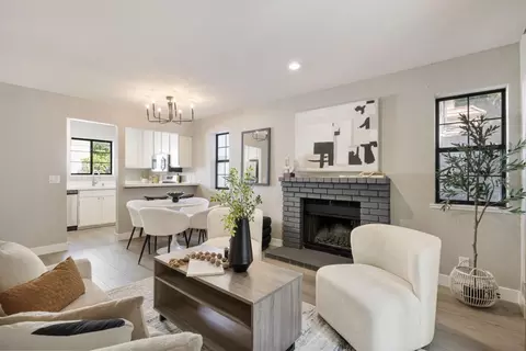 Living - 101 E Middlefield Rd 5, Mountain View, CA 94043 photo 2 of 2
