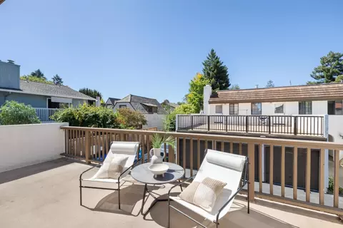 Exterior - 101 E Middlefield Rd 5, Mountain View, CA 94043 photo 5 of 6