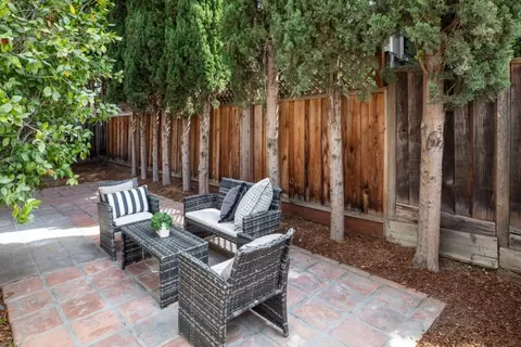 Exterior - 101 E Middlefield Rd 5, Mountain View, CA 94043 photo 6 of 6