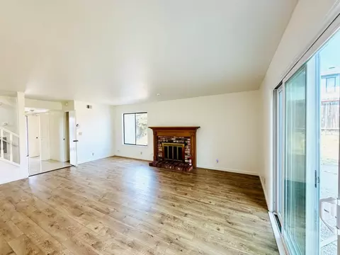 Living - 365 Bush St, Salinas, CA 93907 photo 2 of 5