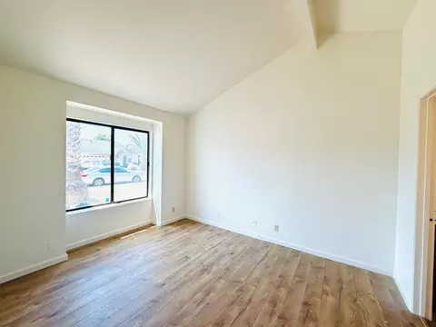 Living - 365 Bush St, Salinas, CA 93907 photo 4 of 5
