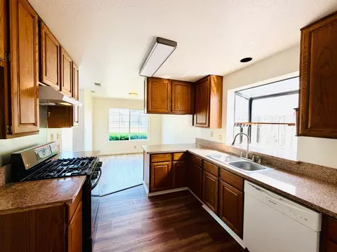 Kitchen - 365 Bush St, Salinas, CA 93907 photo 2 of 3