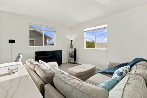 Living - 824 Vasquez Dr, Soledad, CA 93960 photo 3 of 3